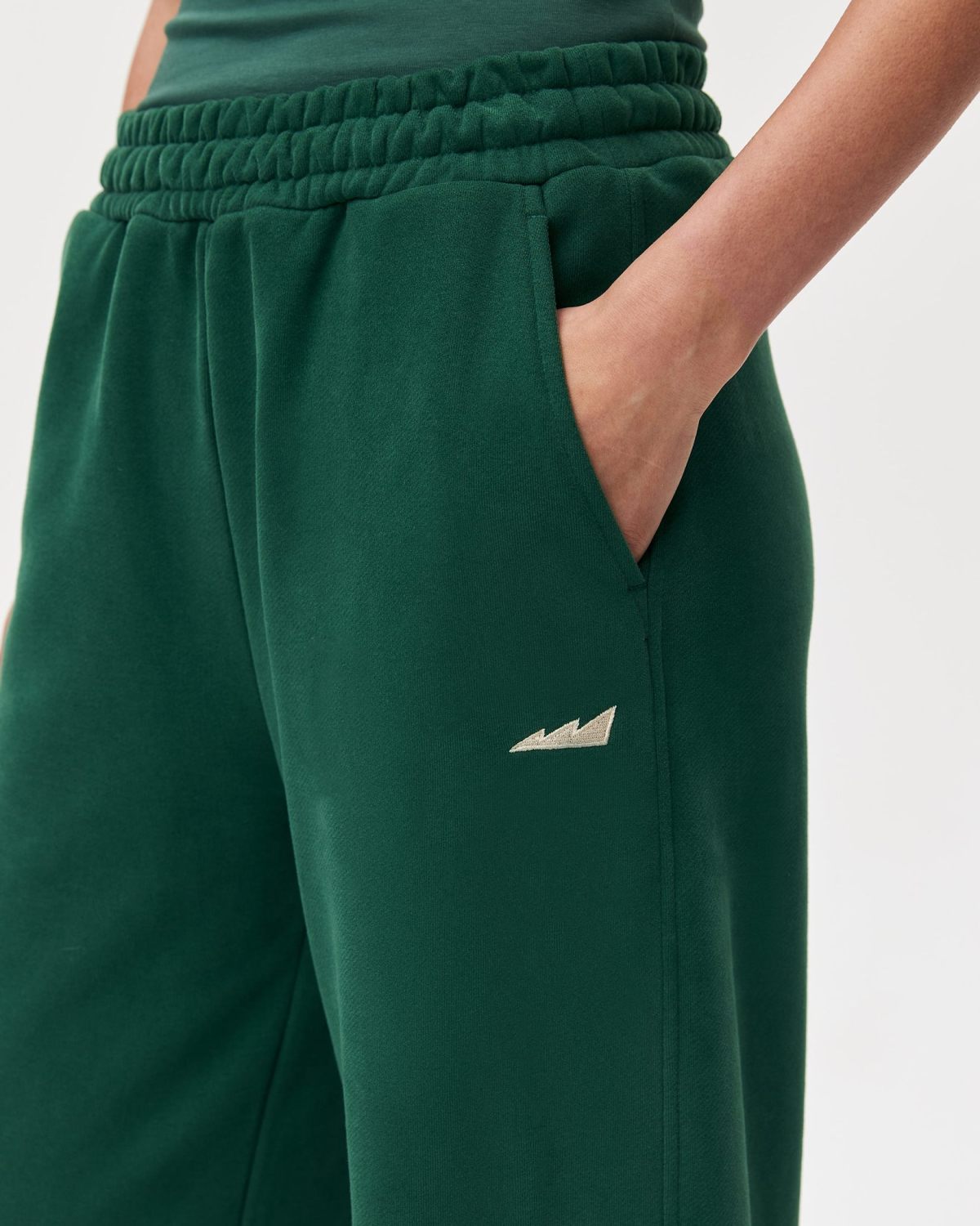 Брюки широкие Classic Nikasport, W5CL84-DRK/GRN, цвет зеленый
