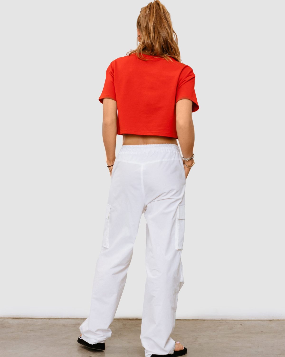 Укороченная футболка Black & White Nikasport, BW15-W11-RED, цвет красный