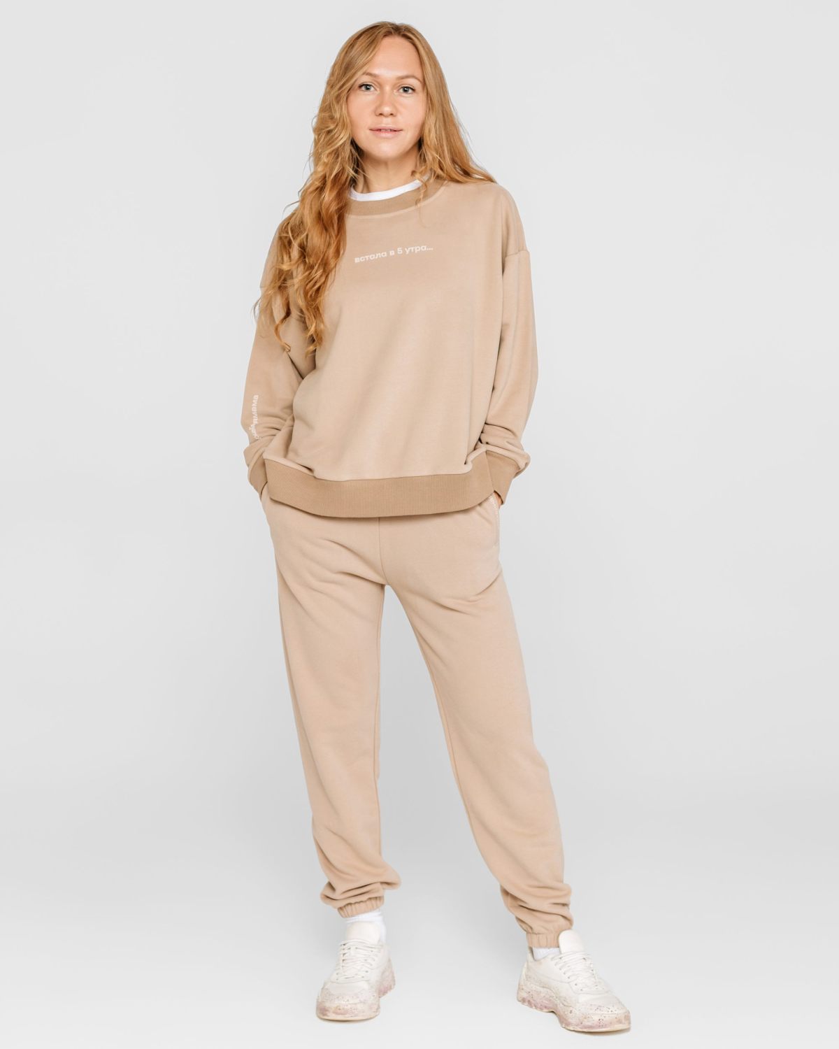 Свитшот Хоккейные мамы Nikasport, HM22-W-LAT, цвет латте