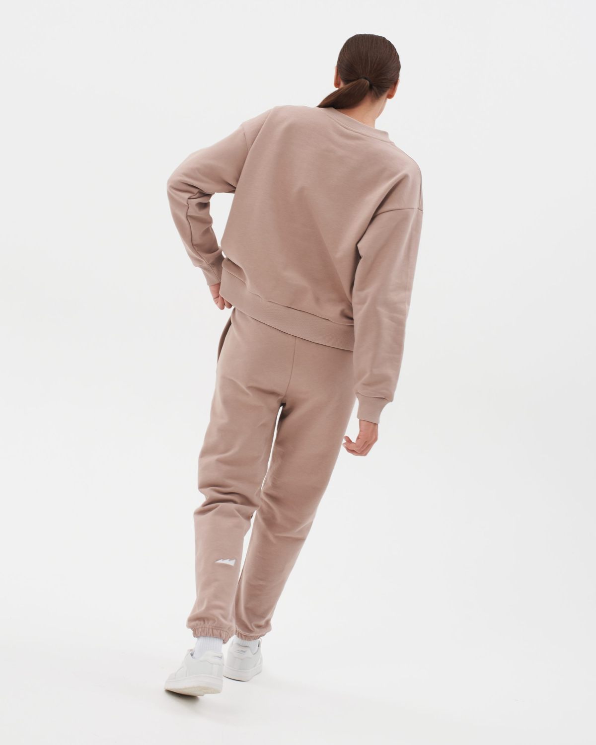 Брюки спортивные Classic с контрастным логотипом Nikasport, W5CL83-BGE/KL, цвет бежевый с контрастным логотипом