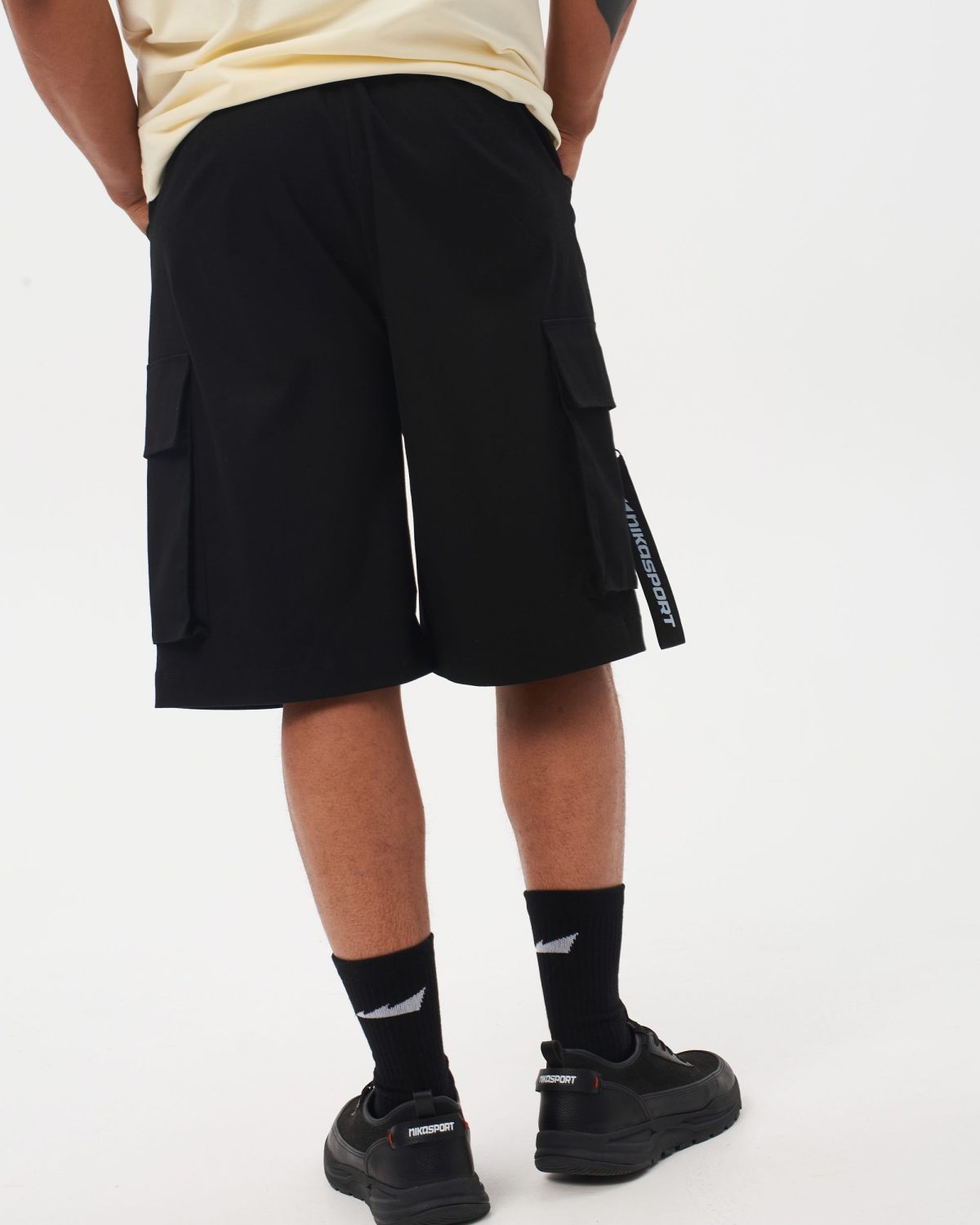 Шорты карго Oversize I’m the art Nikasport, M4ITA94-BLK, цвет черный