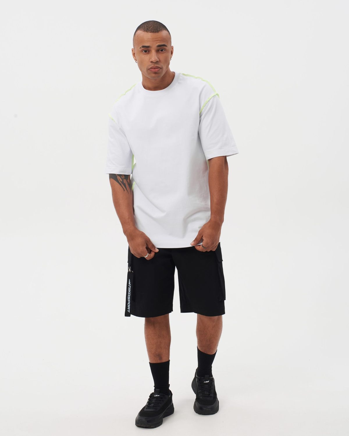 Футболка Oversize с контрастными швами  I’m the art Nikasport, U4ITA47-WHT, цвет белый