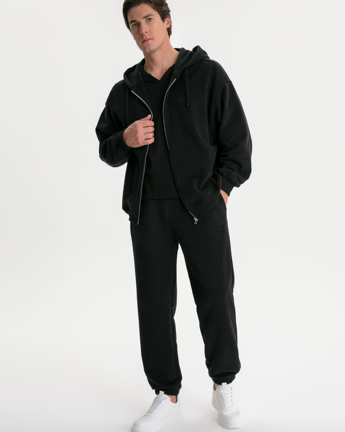 Брюки джоггеры Classic + Nikasport, M5CLP83-BLK, цвет черный